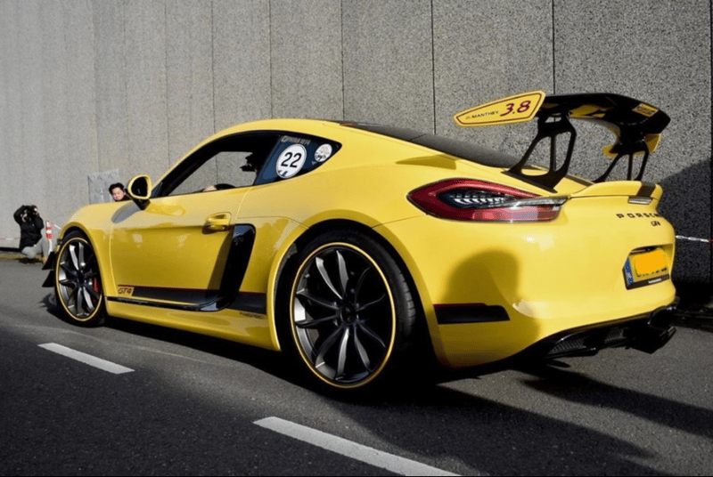 Porsche Cayman - AlloyGator Jaune